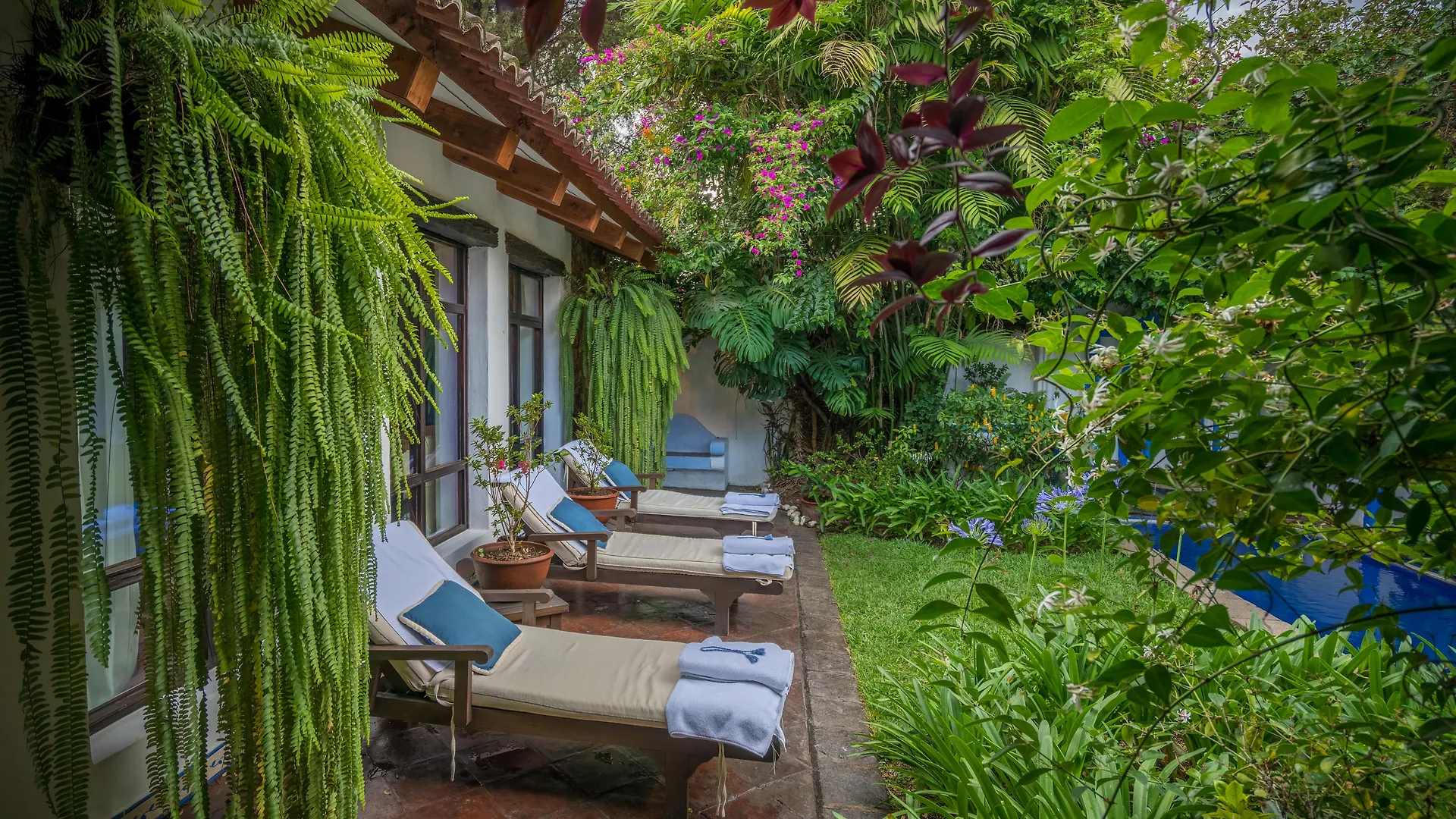 Casa Encantada By Porta Hotels Antigua 2*,  Guatemala